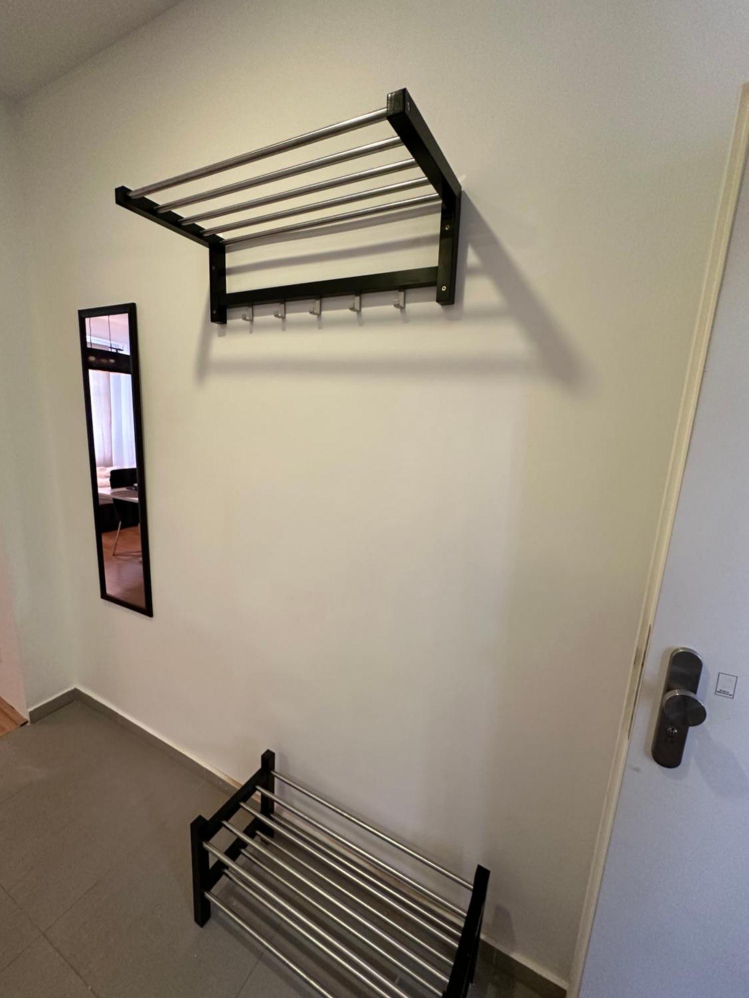 Cozy Three-room 14 *