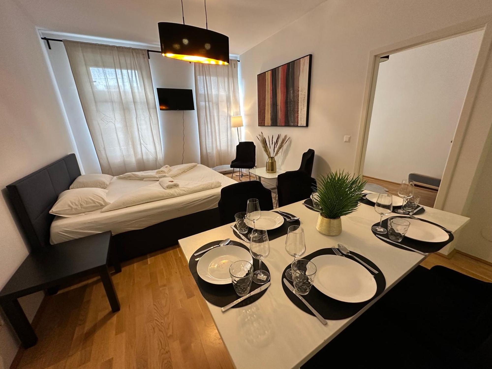 Cozy Three-room 14 *