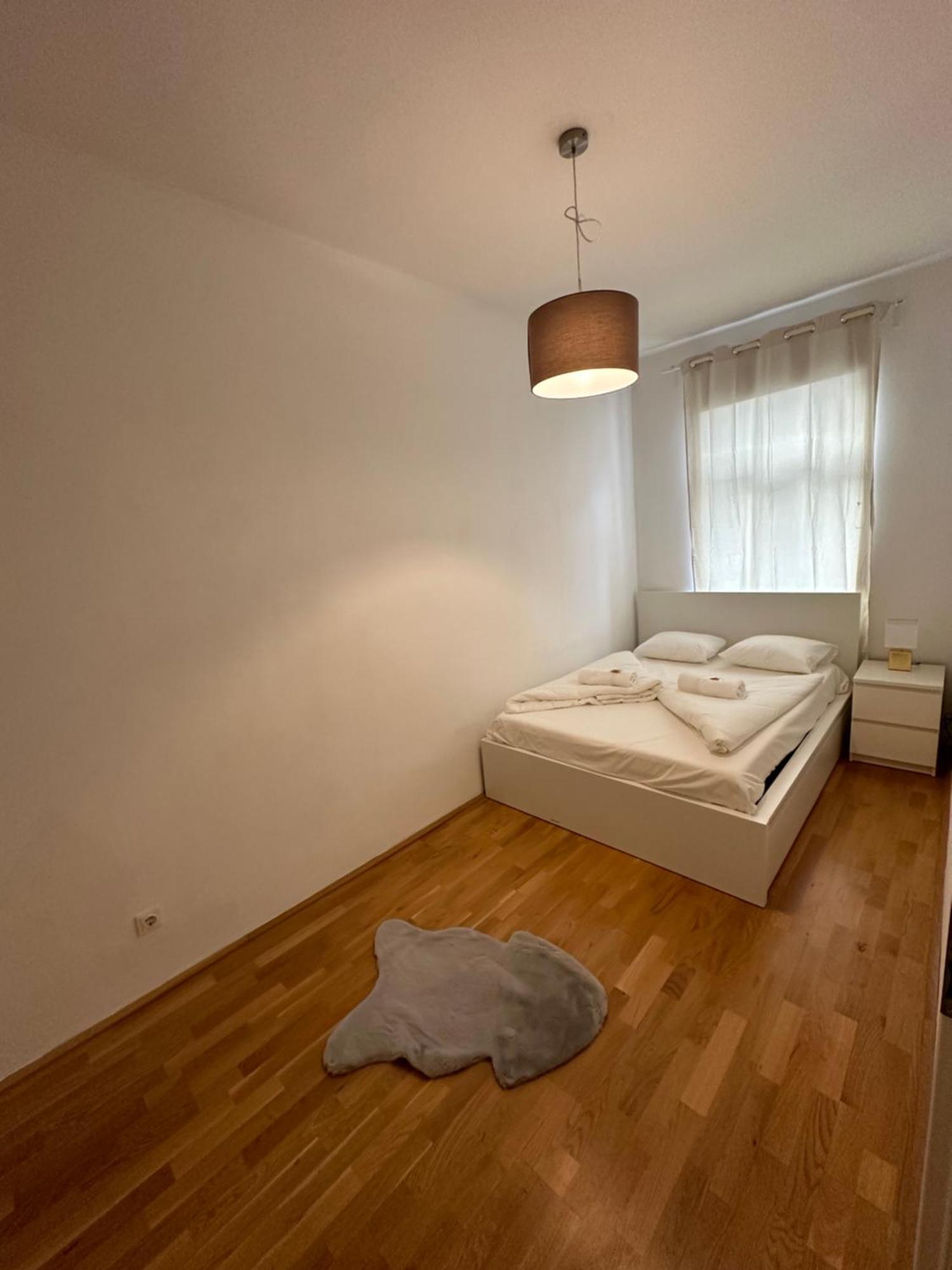 Cozy Three-room 14 * Vienna