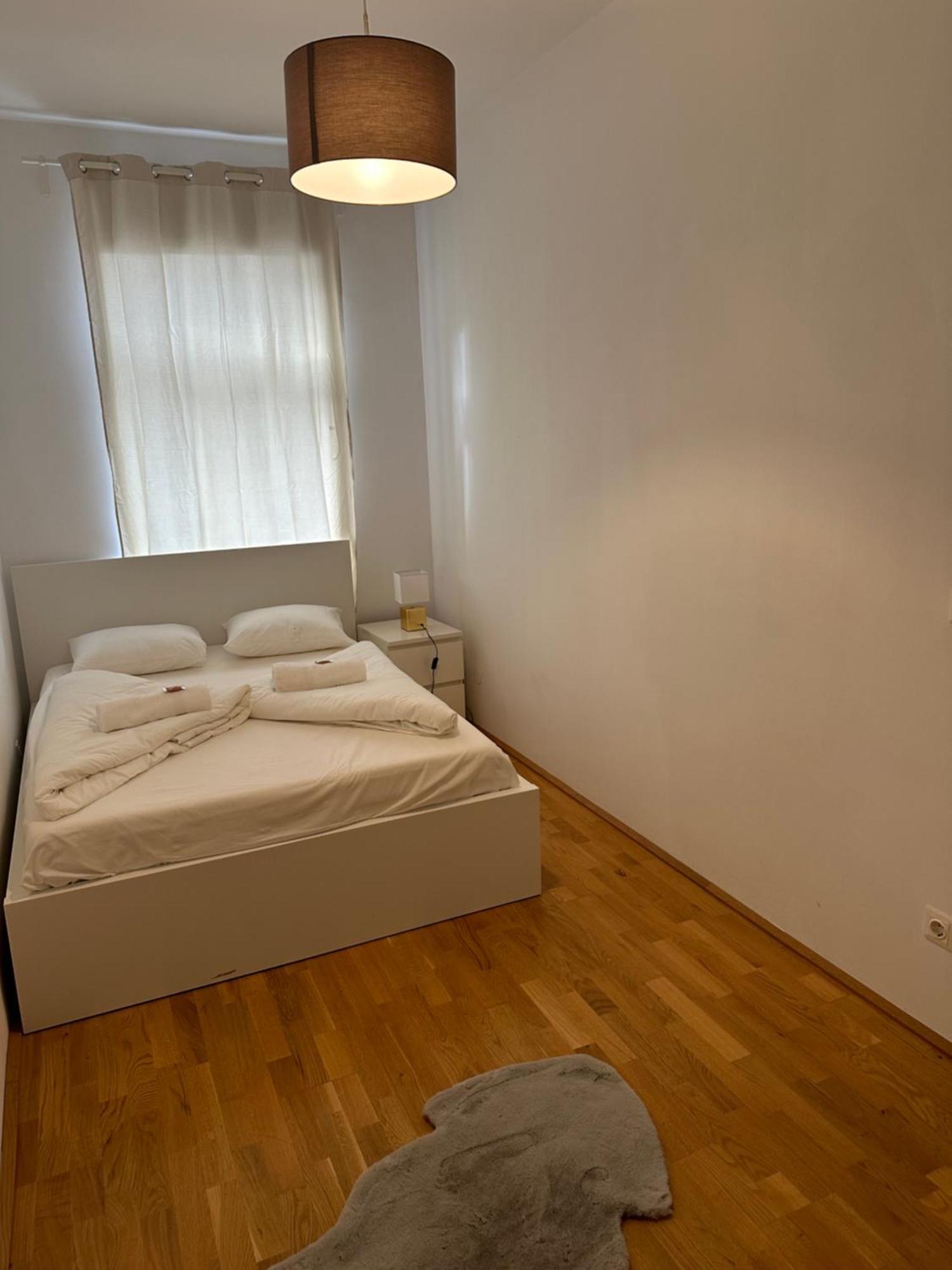 Cozy Three-room 14 * Vienne